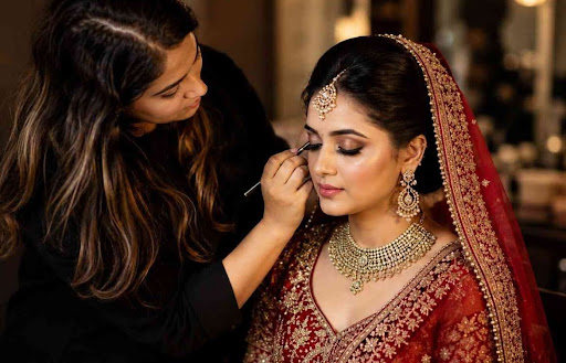 Common Mistakes Brides Make When Choosing a Makeup Artist